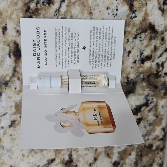Marc Jacobs Daisy Intense sample - Picture 2 of 2
